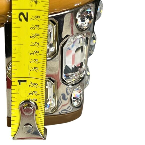 Miu Miu Women’s Beige Patent Leather Bow Crystal Studded Pumps Size 40.5 US 9.5 - Picture 11 of 14